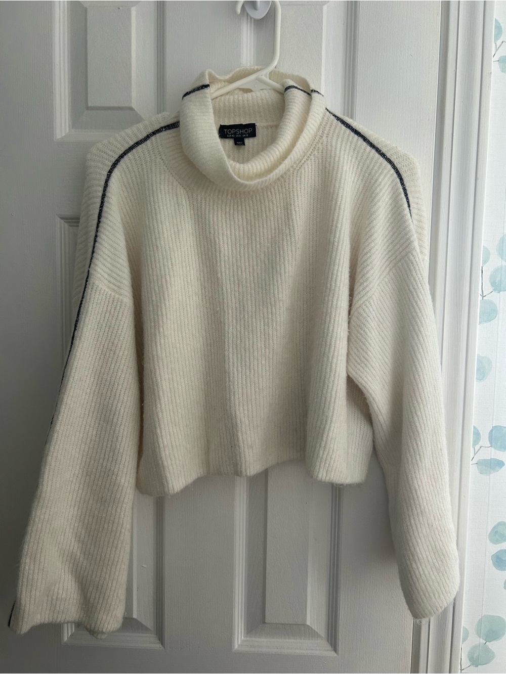 TOPSHOP White Sweater